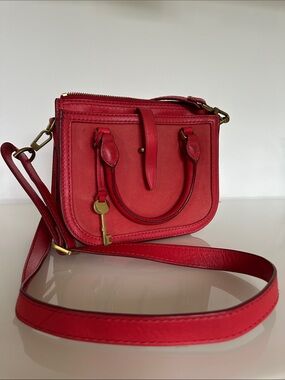 Fossil red genuine cow hide leather crossbody purse bag